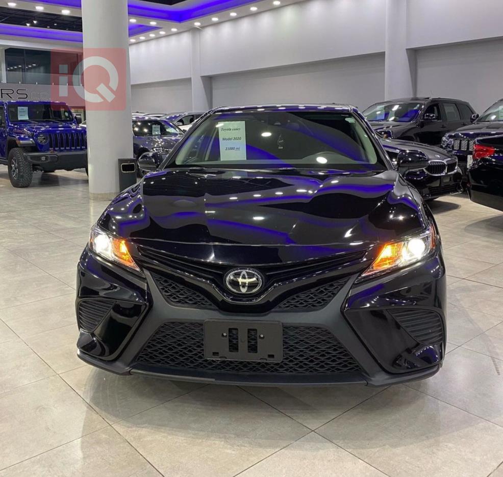 تۆیۆتا کامری